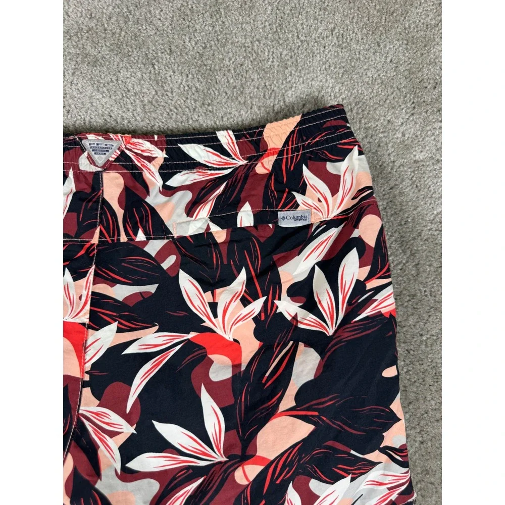 Columbia PFG Backcast III Floral Water Shorts Mens Large Red Black XG8119